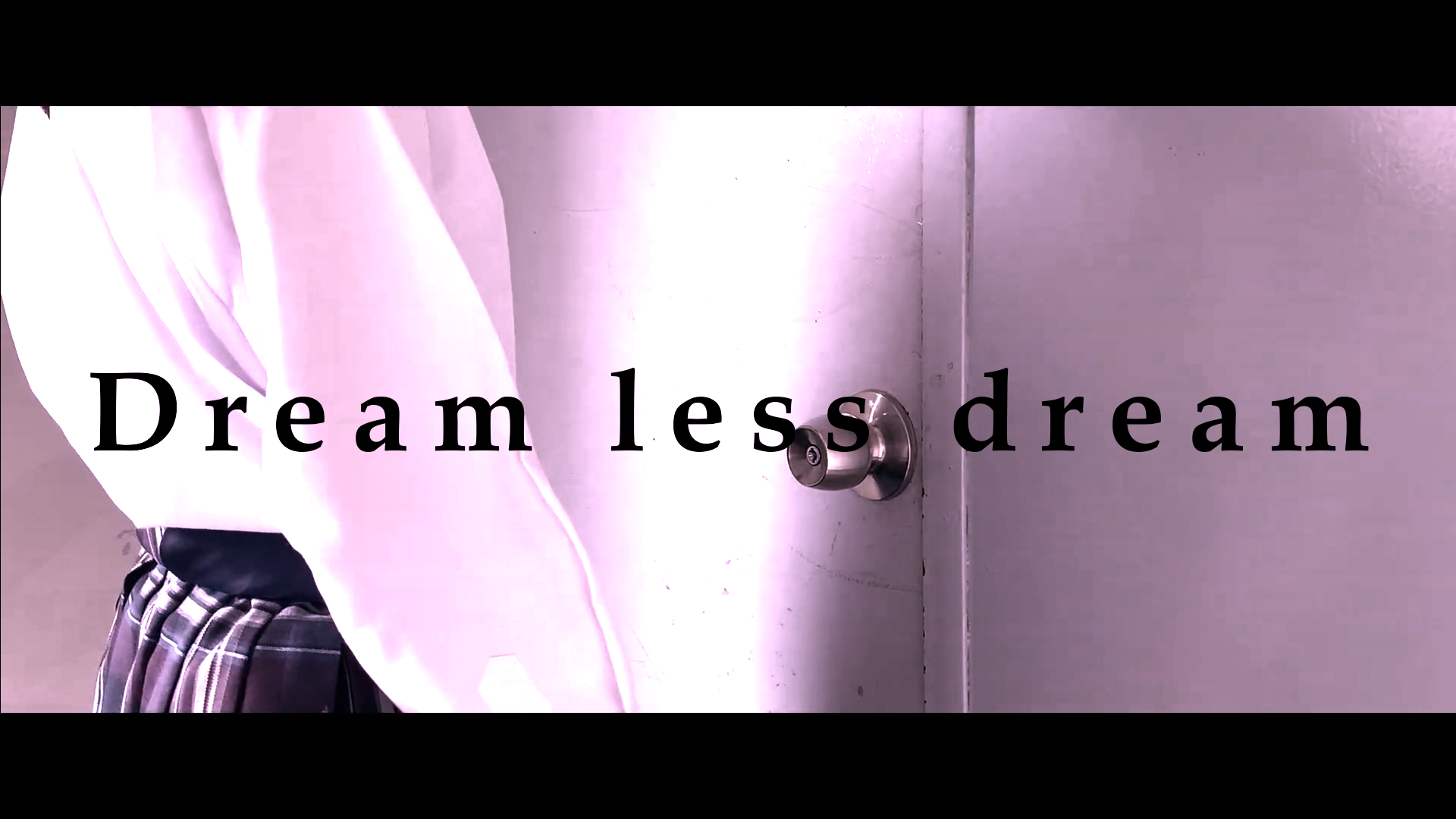 dream less dreamのサムネイル
